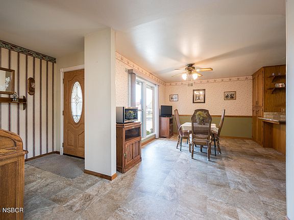 4th image of 614 E Bunny Ave