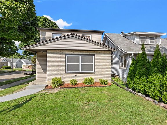 2nd image of 6302 W Arthur Ave #6304