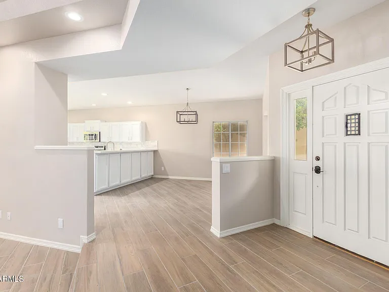 2322 S Rogers Cir #18 — Photo 5