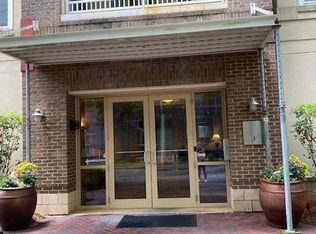 200 River Landing Dr #F102, Daniel Island, SC 29492
