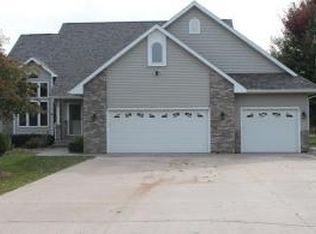 9824 Elkhorn Rd, Tomah, WI 54660