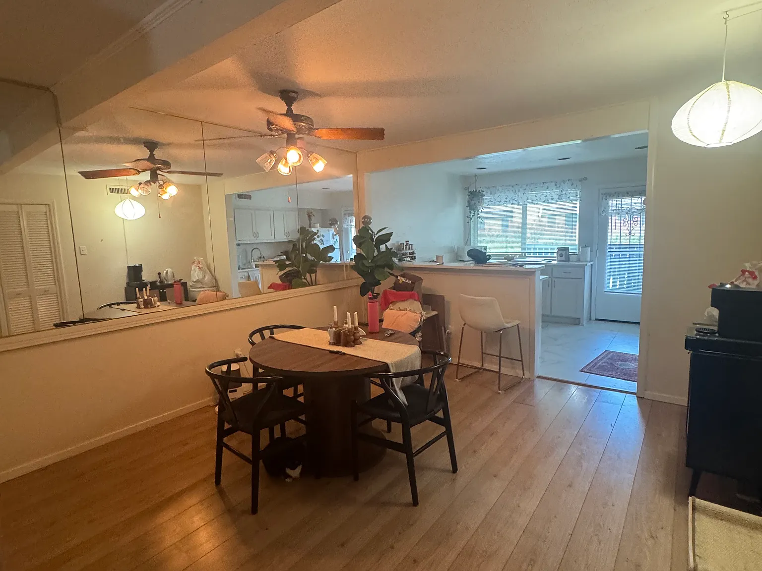 2 bed, 1122 sqft, $1,850 — Photo 4