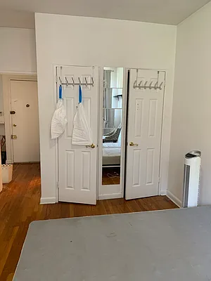 Rented by CNYC Apartments | media 32