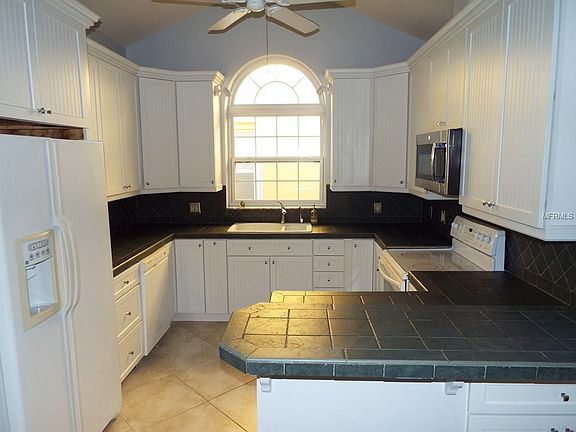 5th image of 1096 Gasparilla Dr NE