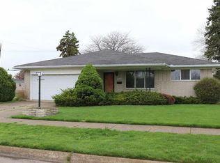 31123 Moulin Ave, Warren, MI
