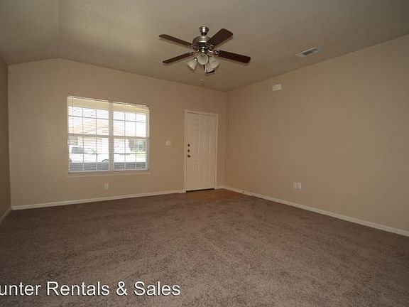 4th image of 902-B Yi Dr