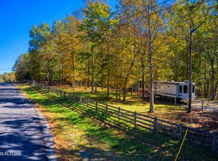 273 Spruce Creek Dr, Jamestown, TN 38556