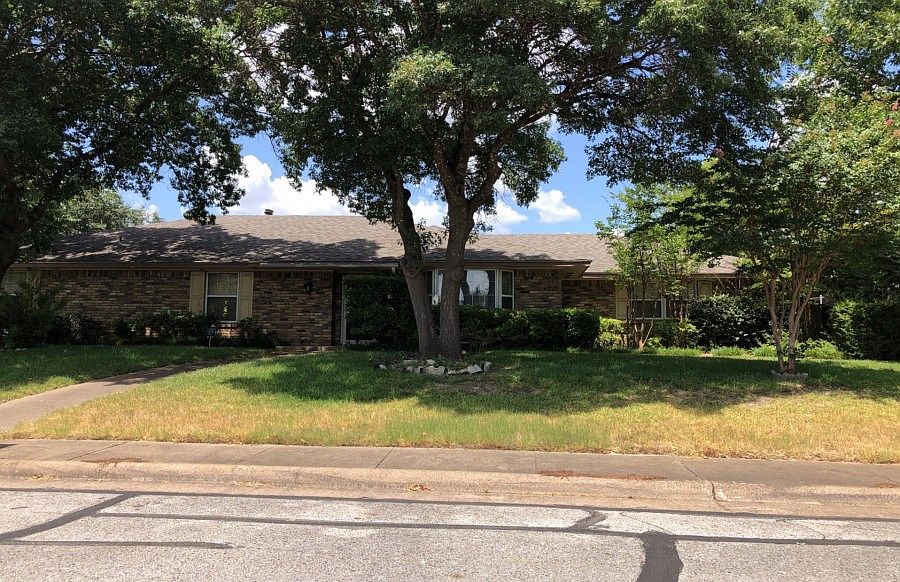 1st image of 317 Squirebrook Dr