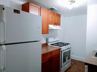 806 8th St NE, Washington, DC 20002