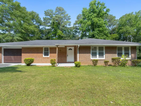 228 Wildwood Dr, Stockbridge, GA 30281