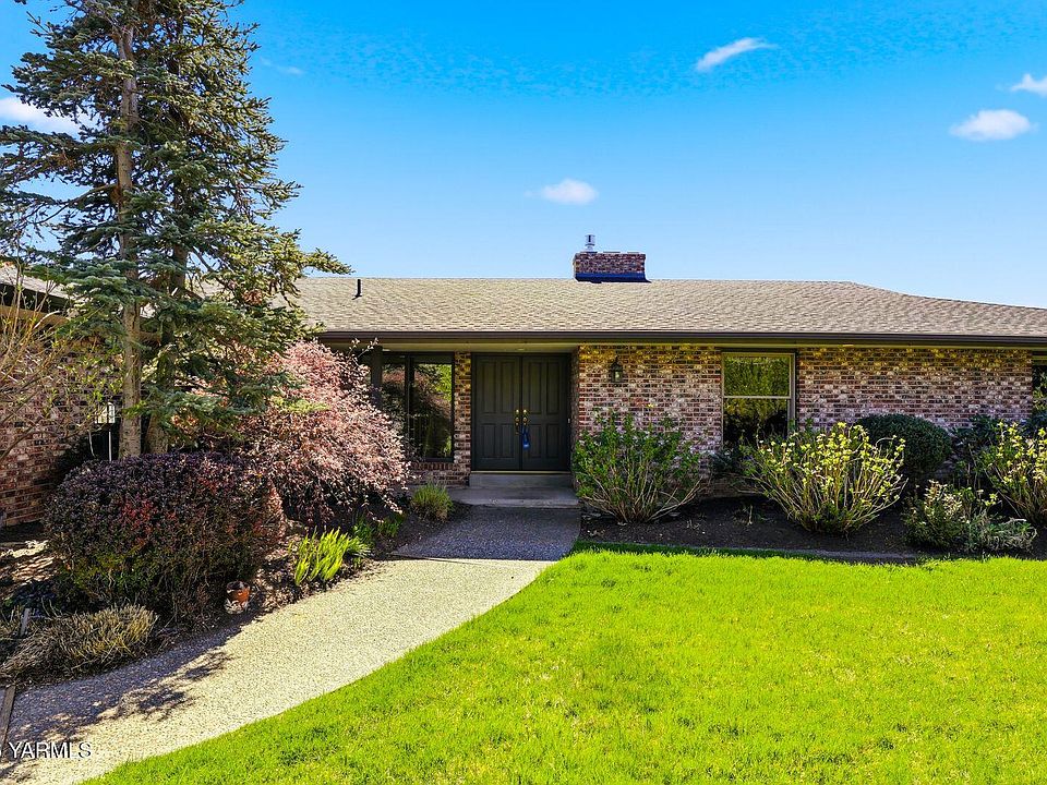 1st image of 6004 Douglas Dr