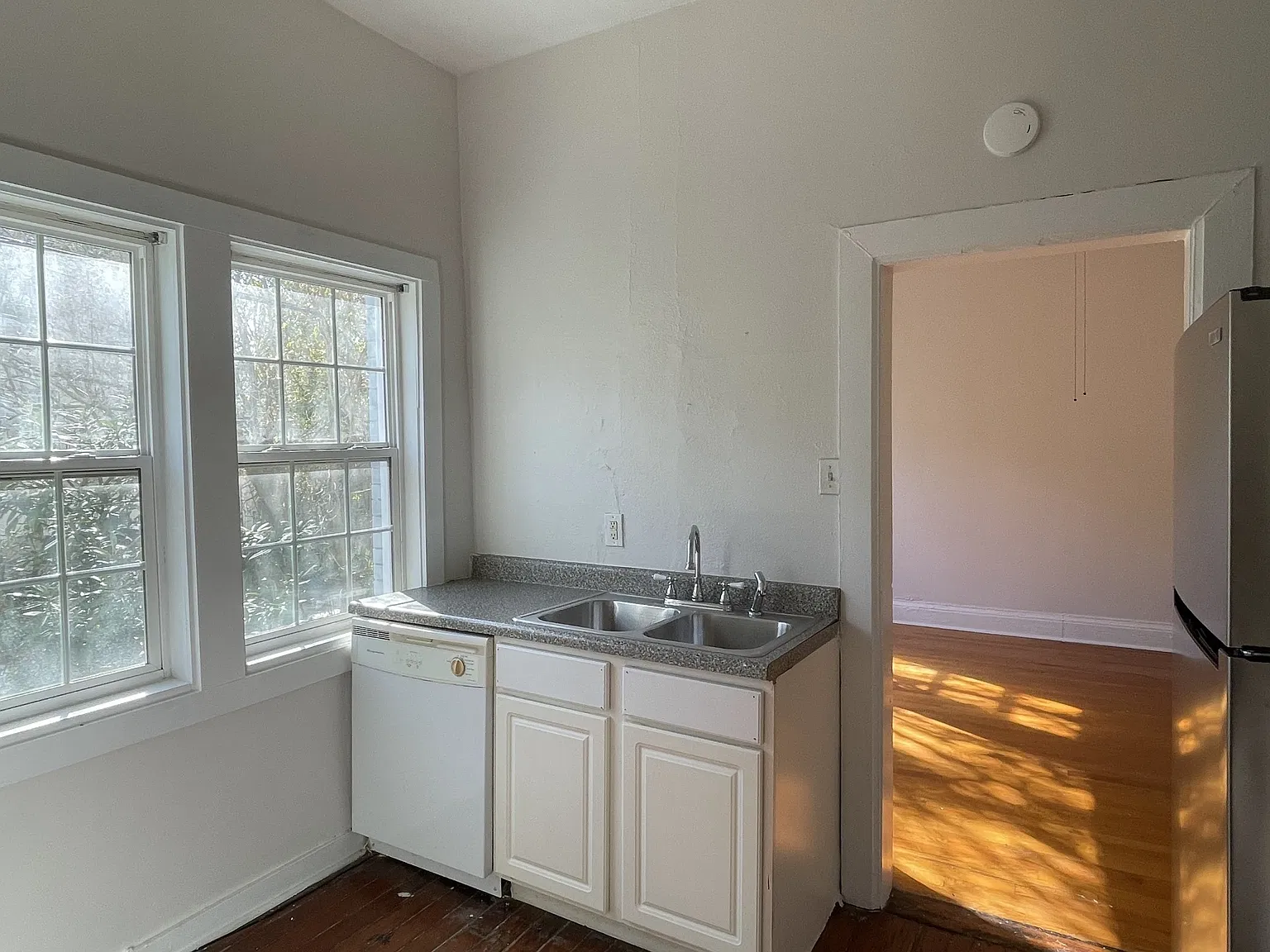 7904 Saint Charles Ave — Photo 4