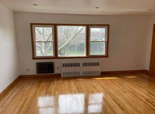 15425 Horace Harding Expy, Flushing, NY 11367