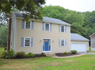 141 Riverdell Dr, Saunderstown, RI 02874