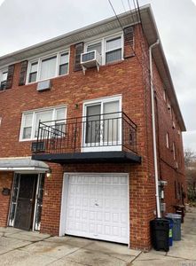 1519 209th St, Flushing, NY, 11360