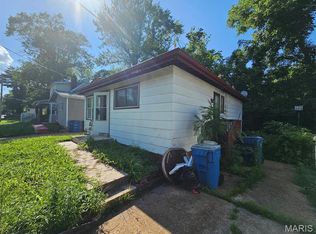 137 Wiegel Dr, Saint Louis, MO