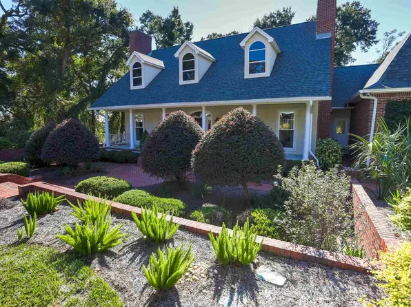 4541 Bohemia Dr, Pensacola, FL 32504