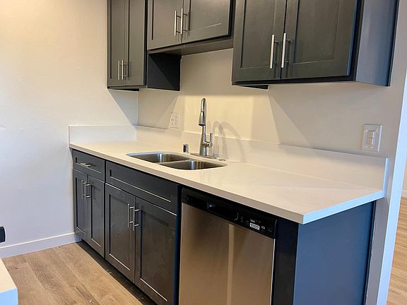 2nd image of 2060 S Hobart Blvd #305
