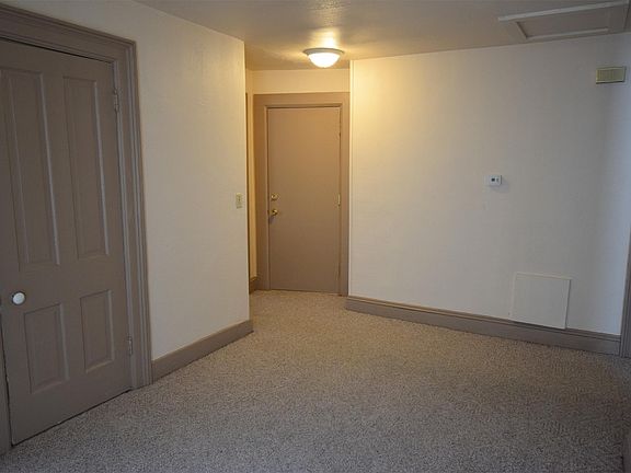 3rd image of 549 Jefferson St #A