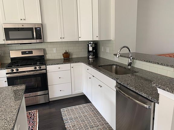5th image of 2368 Cook Dr