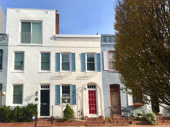 915 Hughes Mews NW, Washington, DC 20037
