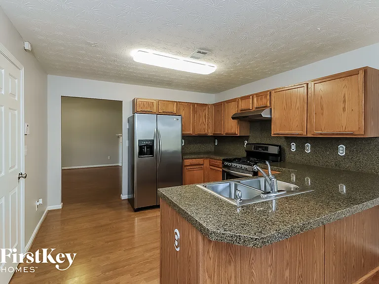813 Winsap Dr — Photo 8
