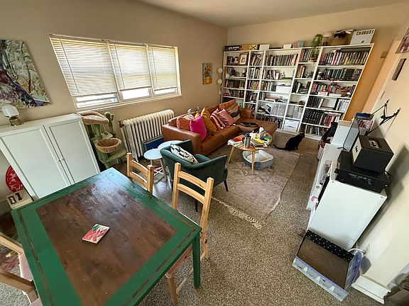 3rd image of 2634 N Maryland Ave APT H