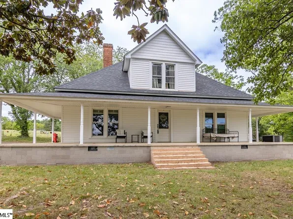 6025 Mountain View Rd, Taylors, SC 29687