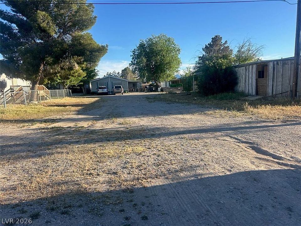 2nd image of 250 Ferndell St