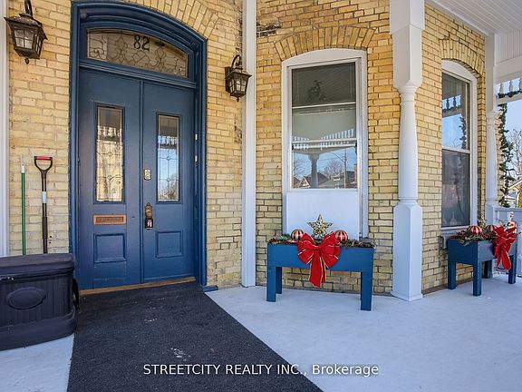 5th image of 82 Wellington St