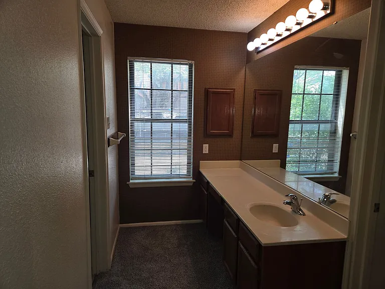 4212 Medical Dr #903 — Photo 18