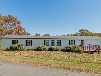 1085 Ashburn Dr, King, NC, 27021