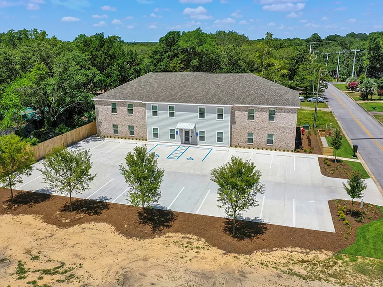 305 Okaloosa Ave #3 — Photo 42