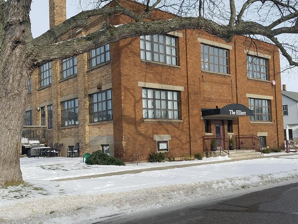 1st image of 633 Elliott Ave APT 9