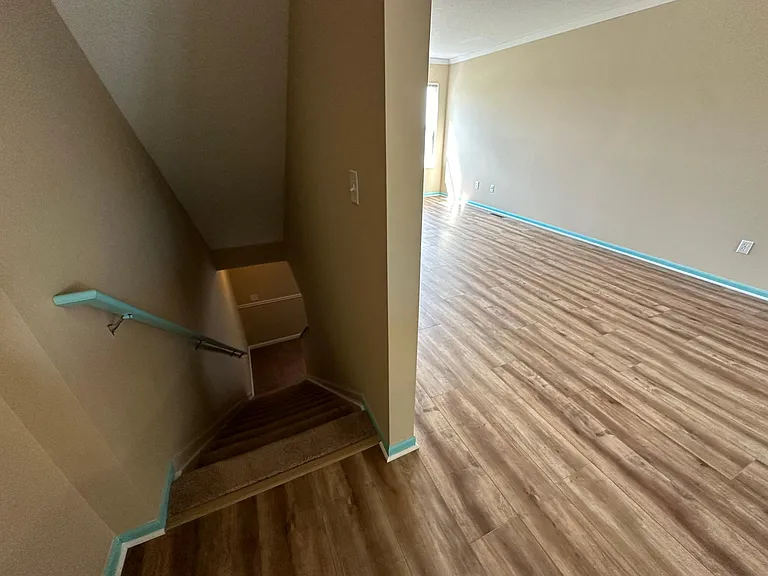 1020 Hartford Village Blvd — Photo 21
