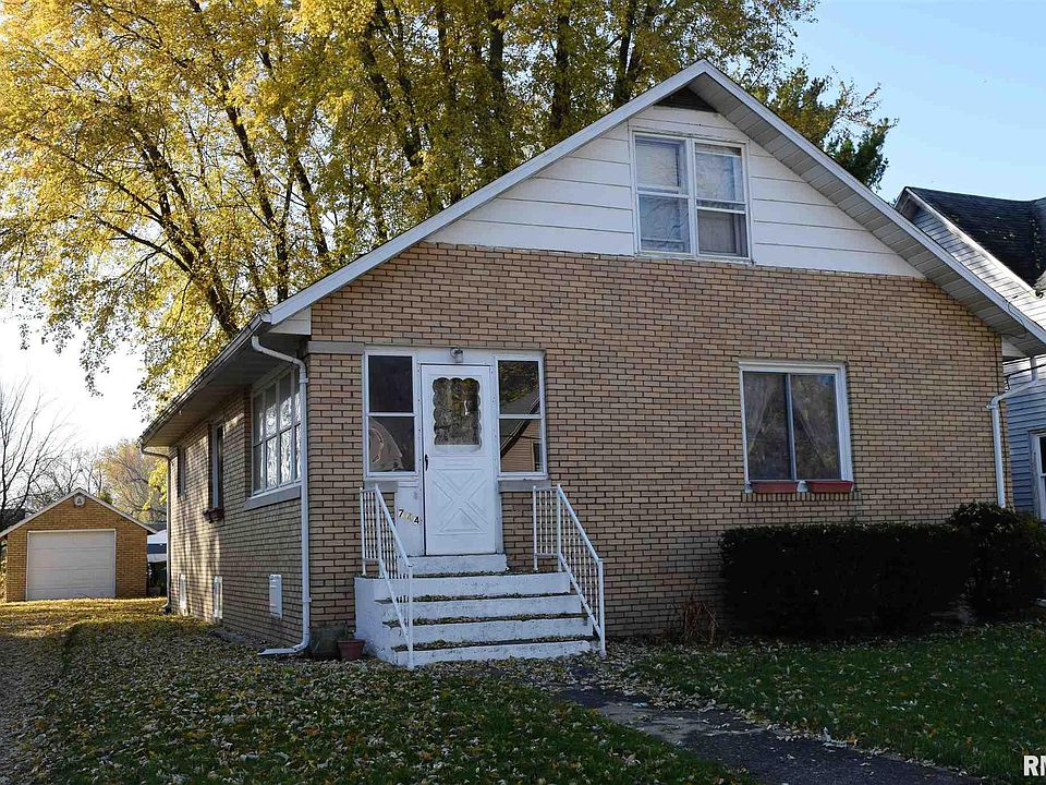 1st image of 744 E Brooks St