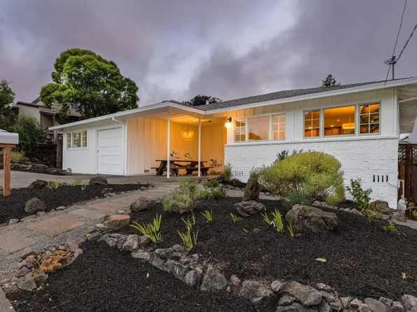 824 Middlefield Drive, Petaluma, CA 94952