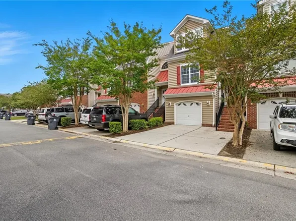 4549 Leamore Square Rd #219, Virginia Beach, VA 23462