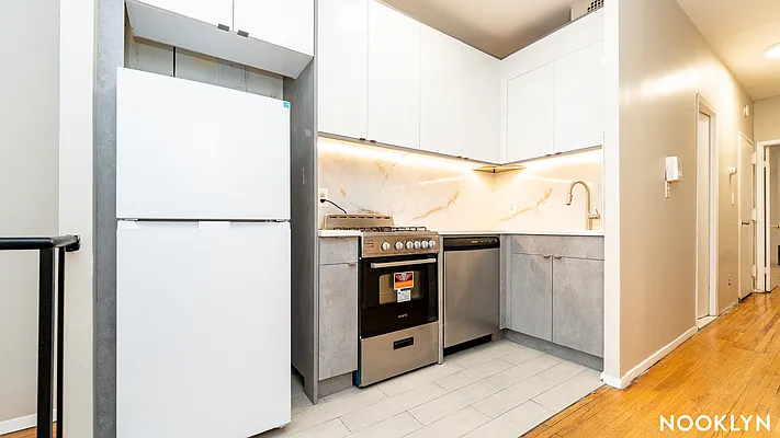 Rented by Nooklyn NYC LLC | media 7