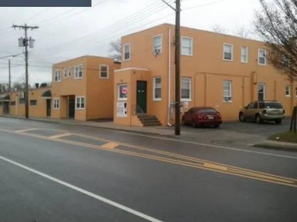 5 Main St, Wrightstown, NJ 08562