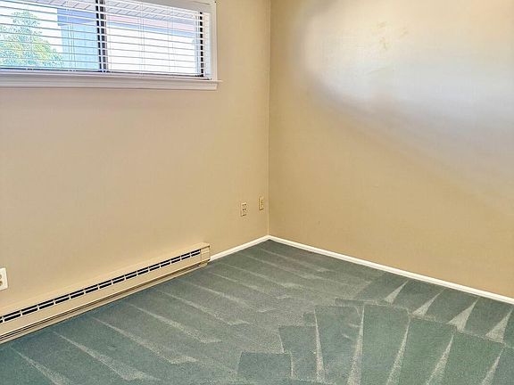 4th image of 94 Tower Hill Drive