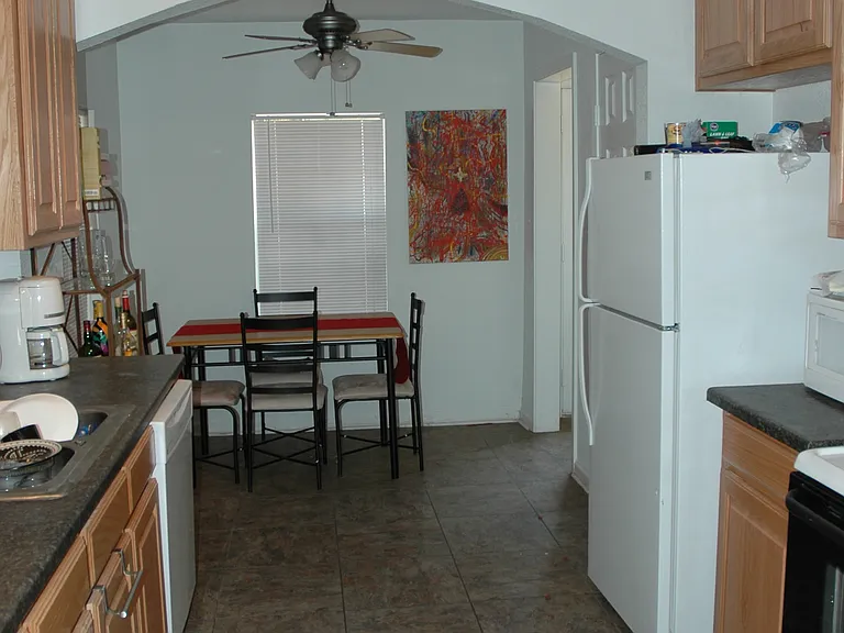 1614 Bolivar St — Photo 10