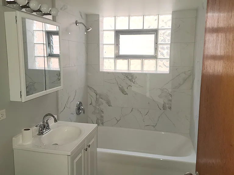 29 Conti Pkwy — Photo 9
