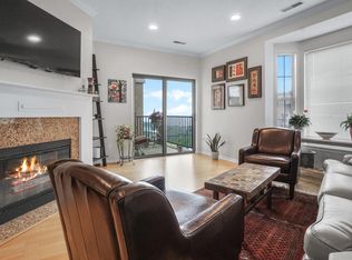 1300 N Prospect Ave APT 424, Milwaukee, WI