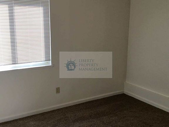 5th image of 1250 Pioneer Ave APT 13