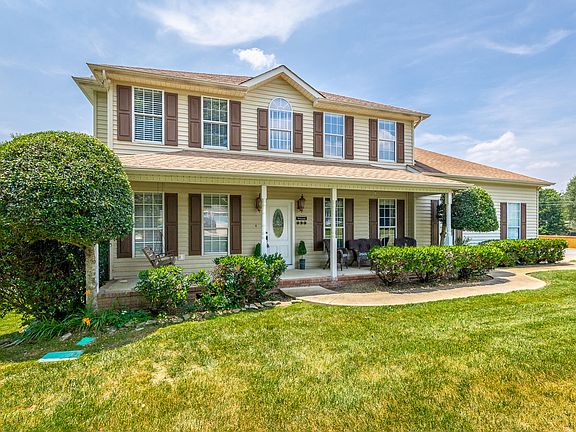 2nd image of 17 Tranquil Ln