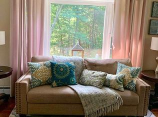 64 Searle St, Georgetown, MA 01833