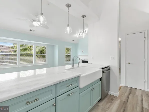 2610 Camelback Ln APT 9, Silver Spring, MD 20906