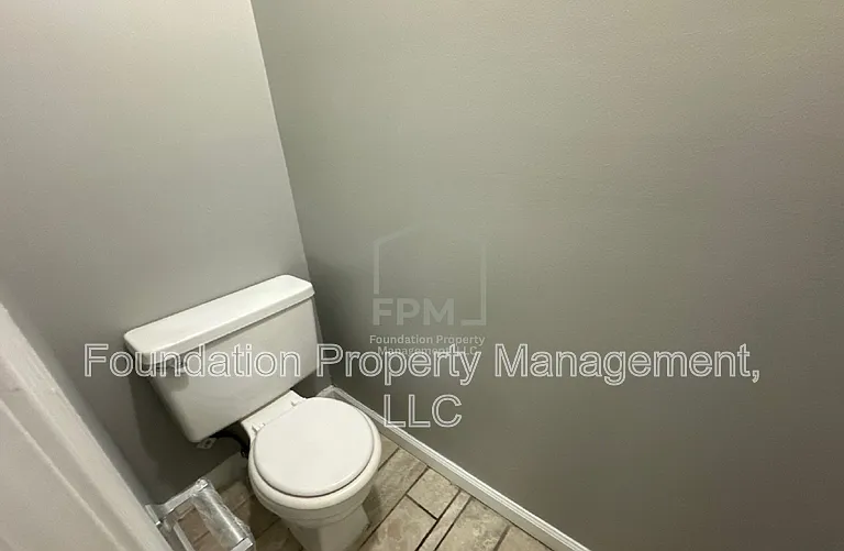 7089 Cobblestone Dr — Photo 21