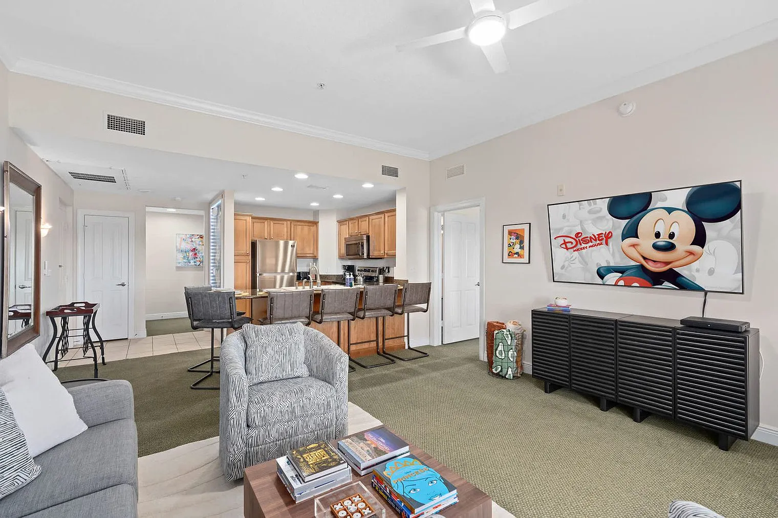 3 bed, 2.0 bath, 1334 sqft, $3,597 — Photo 2